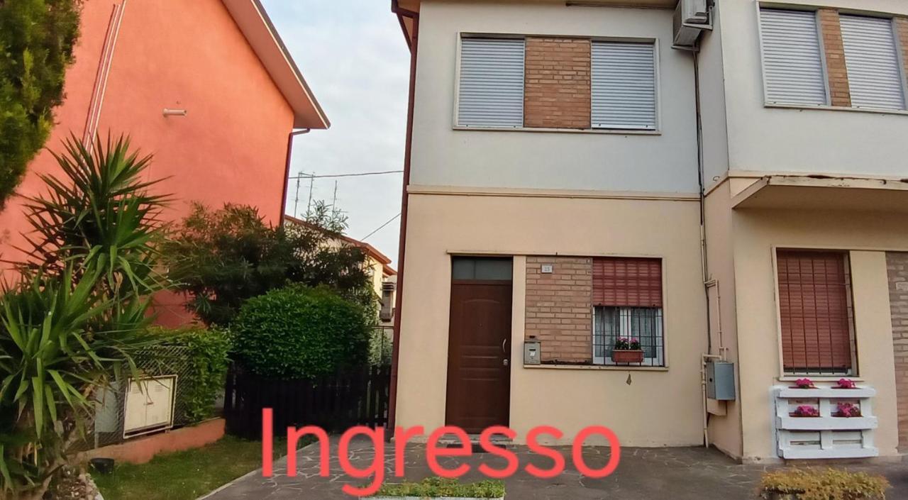 Locazione Mimosa Con Giardino Villa Ostellato Exterior photo